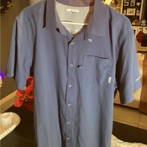 Columbia Men's Blue Short Sleeve Shirt